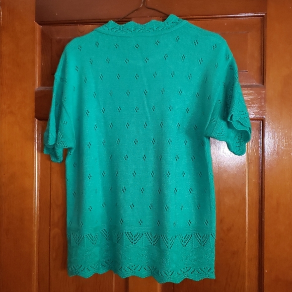 💘3 for $10💘 College Point Short Sleeve Sweater - Picture 5 of 5